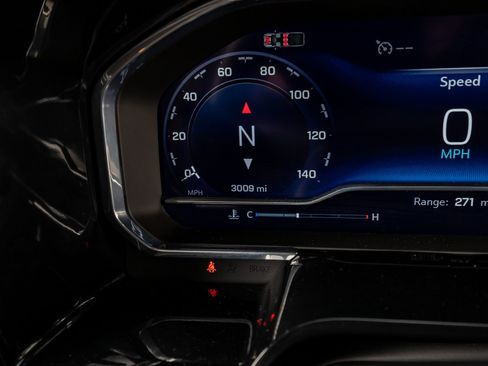 Used 2025 Chevrolet Silverado 2500 LT w/ Safety Package image 22