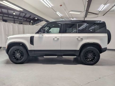 Used 2023 Land Rover Defender 110 S image 25