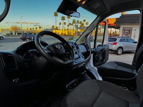 Used 2023 RAM ProMaster 2500 image 31