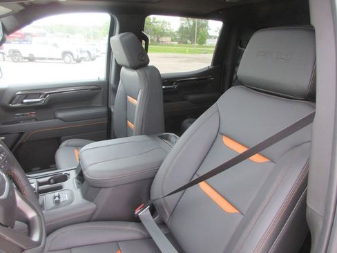 New 2026 GMC Sierra 1500 AT4 w/ AT4 Premium Package AWD/4WD image 13