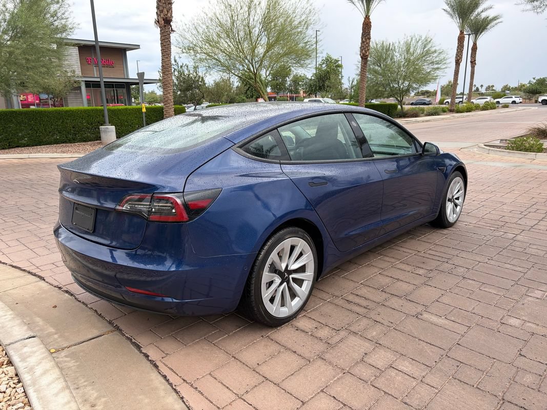 Used 2022 Tesla Model 3 Standard Range RWD image 3