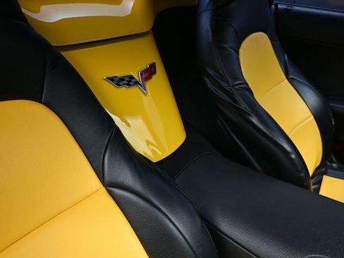 Used 2008 Chevrolet Corvette Convertible w/ Preferred Equipment Group image 19