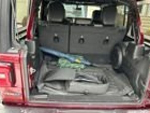 Used 2022 Jeep Wrangler Unlimited Sahara w/ Dual Top Group image 25