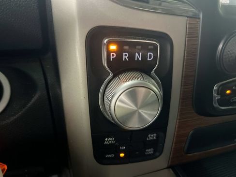 Used 2014 RAM 1500 Laramie AWD/4WD image 17