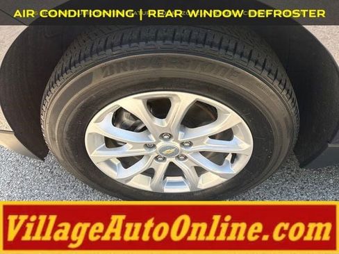 Used 2018 Chevrolet Equinox LT AWD/4WD image 11