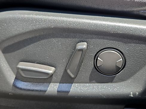 Used 2019 Ford Explorer Sport w/ Ford Safe & Smart Package AWD/4WD image 29