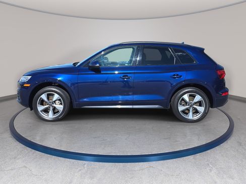 Used 2020 Audi Q5 2.0T Premium w/ Titanium Sport Package AWD/4WD image 7