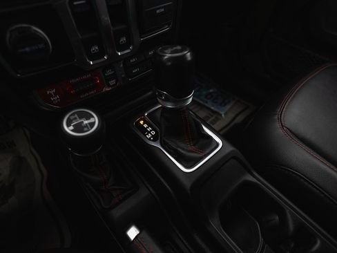 Used 2021 Jeep Wrangler Rubicon w/ Uconnect 4C Nav & Sound Group image 18