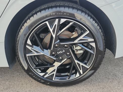 Used 2025 Kia K5 GT-Line w/ GT-Line Premium Package FWD image 12