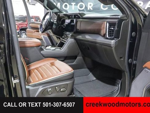 Used 2024 GMC Sierra 2500 Denali Ultimate AWD/4WD image 12
