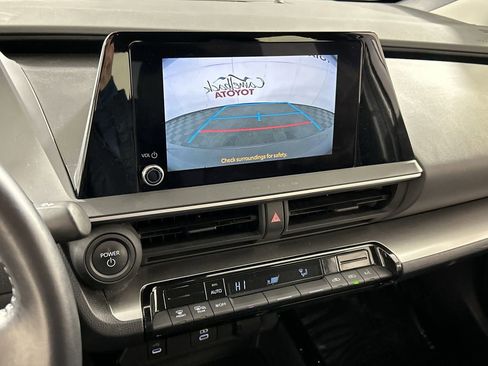 Used 2024 Toyota Prius LE image 17