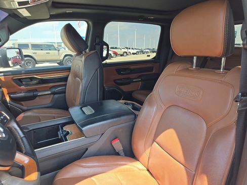 Used 2022 RAM 1500 Limited w/ Body Color Bumper Group AWD/4WD image 10