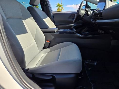 Used 2023 Toyota Prius LE image 15