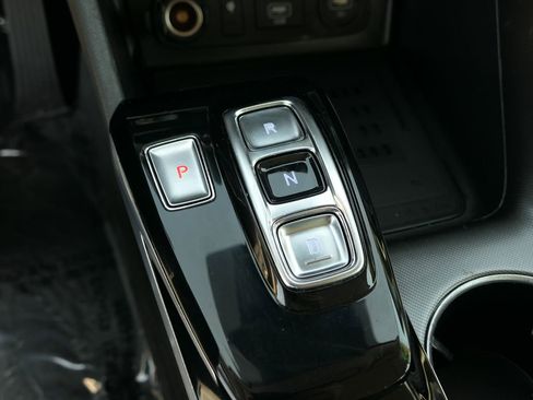 Used 2023 Hyundai Sonata Limited image 21