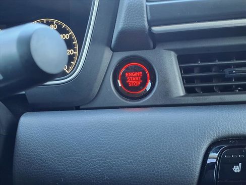 Certified 2025 Honda Pilot EX-L image 10