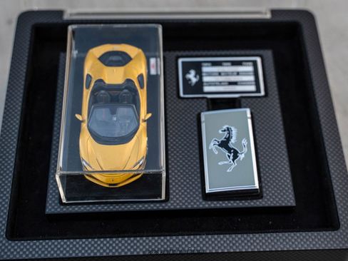 Used 2024 Ferrari SF90 Spider image 65