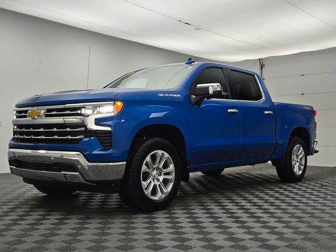 Used 2022 Chevrolet Silverado 1500 LTZ w/ LTZ Premium Package image 18