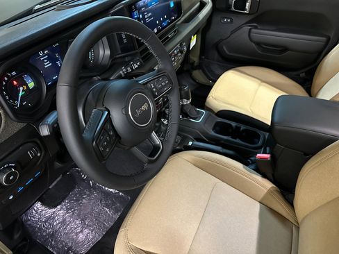 New 2025 Jeep Wrangler Willys 4xe image 9