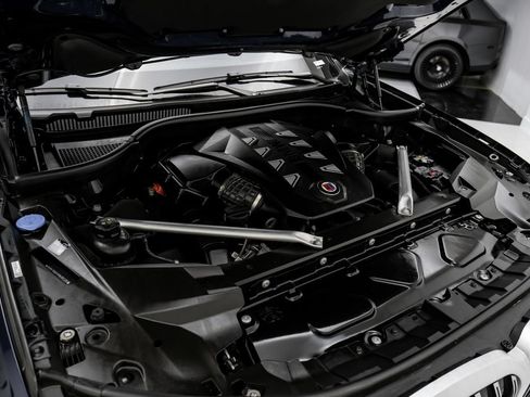Used 2024 BMW ALPINA XB7 AWD/4WD image 52