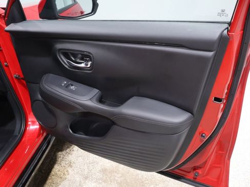 Used 2025 Honda HR-V EX-L image 25