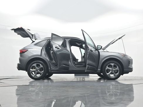 Used 2024 Ford Escape ST-Line image 46