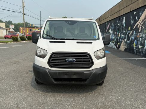 Used 2017 Ford Transit 150 130 Low Roof RWD image 2