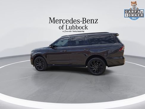 Used 2025 Lincoln Navigator Reserve w/ Jet Appearance Package AWD/4WD image 6