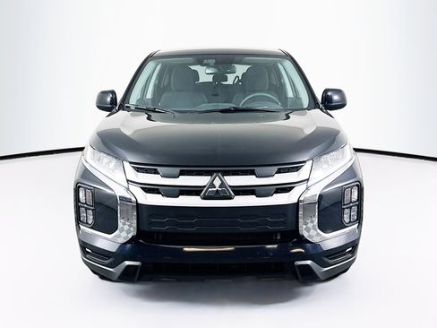 Used 2025 Mitsubishi Outlander Sport AWD image 2