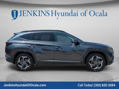 Used 2023 Hyundai Tucson Limited w/ Cargo Package FWD image 2