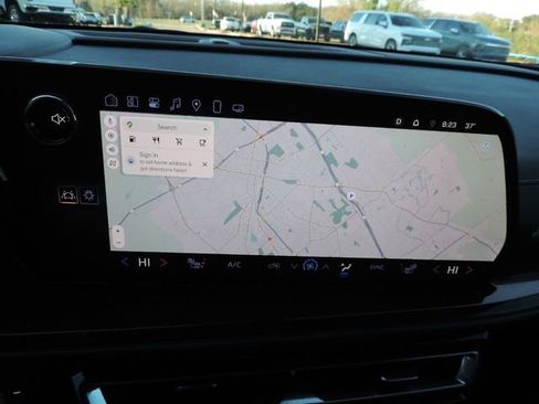 Certified 2025 Chevrolet Traverse Z71 w/ Driver Confidence Package image 26