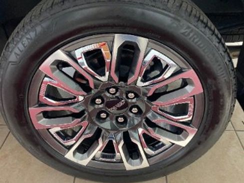 Used 2024 GMC Sierra 1500 Denali Ultimate image 41