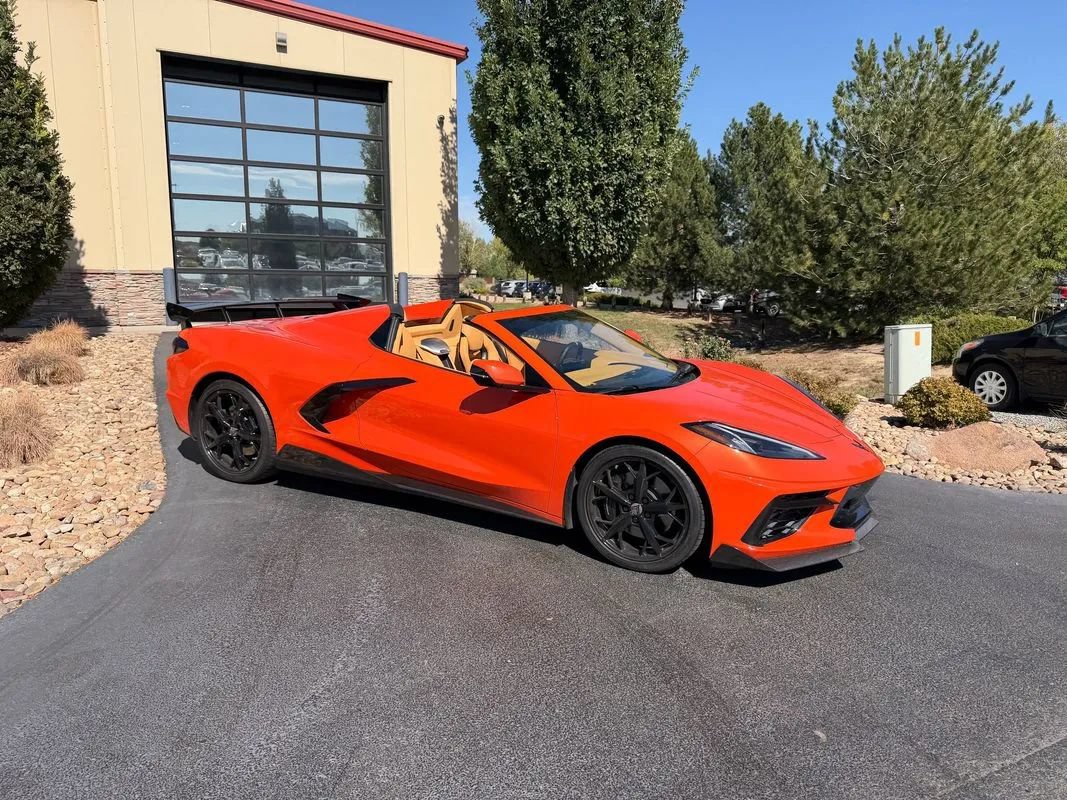 Used 2020 Chevrolet Corvette Stingray Premium Conv w/ 3LT Preferred Equipment Group RWD image 34