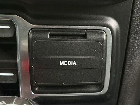 Used 2024 Jeep Wrangler Unlimited Rubicon AWD/4WD image 21