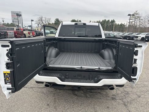 New 2026 RAM 1500 Laramie AWD/4WD image 27