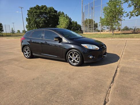 Used 2013 Ford Focus SE FWD image 22