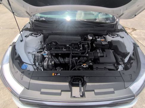 Used 2025 Kia K4 FWD image 33