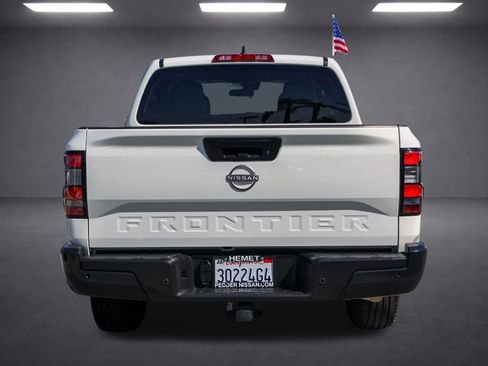 Used 2025 Nissan Frontier S RWD image 5