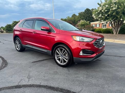 Used 2021 Ford Edge Titanium w/ Cargo Accessory Package FWD image 9