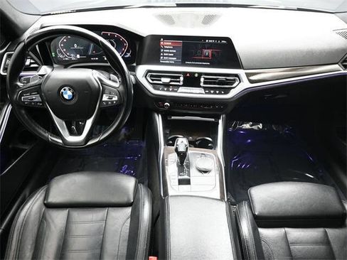 Used 2019 BMW 330i Sedan w/ Convenience Package image 18