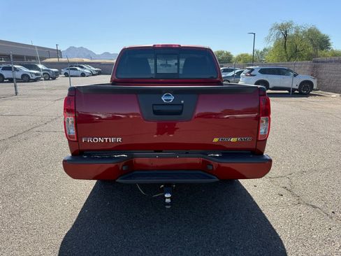 Used 2018 Nissan Frontier Desert Runner RWD image 6