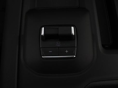 New 2026 GMC Sierra 2500 Denali w/ Denali Reserve Package image 9