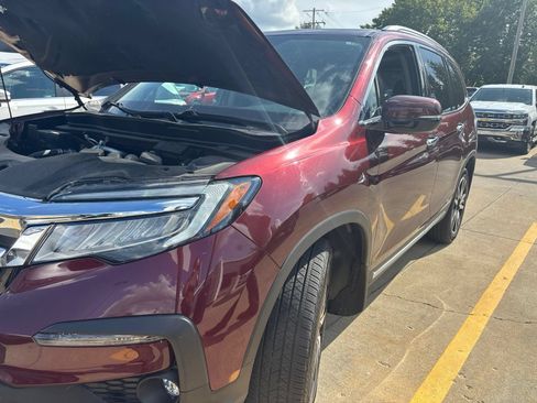 Used 2021 Honda Pilot Touring image 1