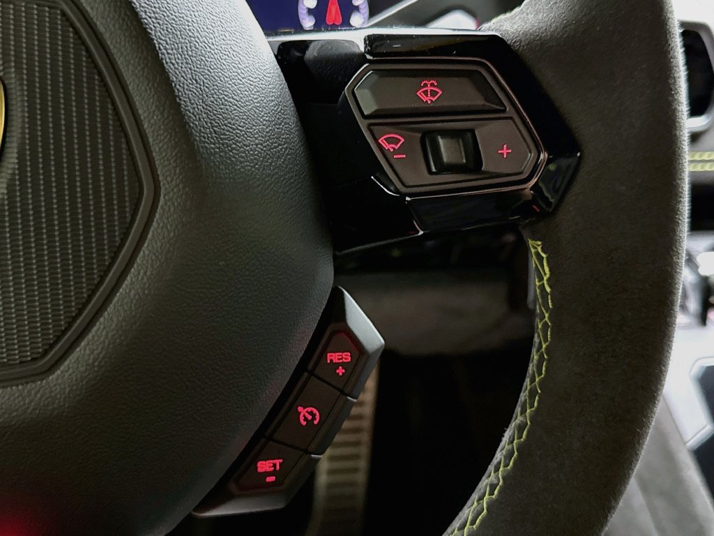 Used 2024 Lamborghini Huracan Sterrato AWD/4WD image 12