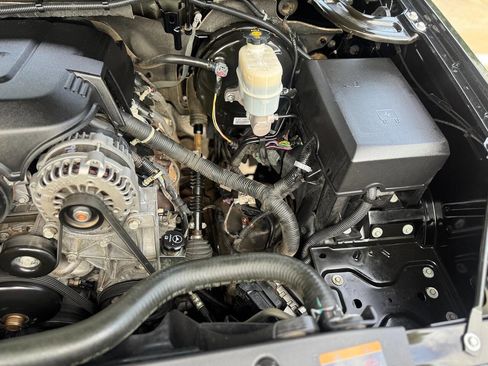 Used 2012 GMC Yukon Denali AWD/4WD image 40