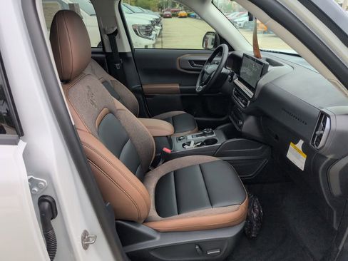 New 2026 Ford Bronco Sport Outer Banks w/ Outer Banks Tech Package+ AWD/4WD image 11