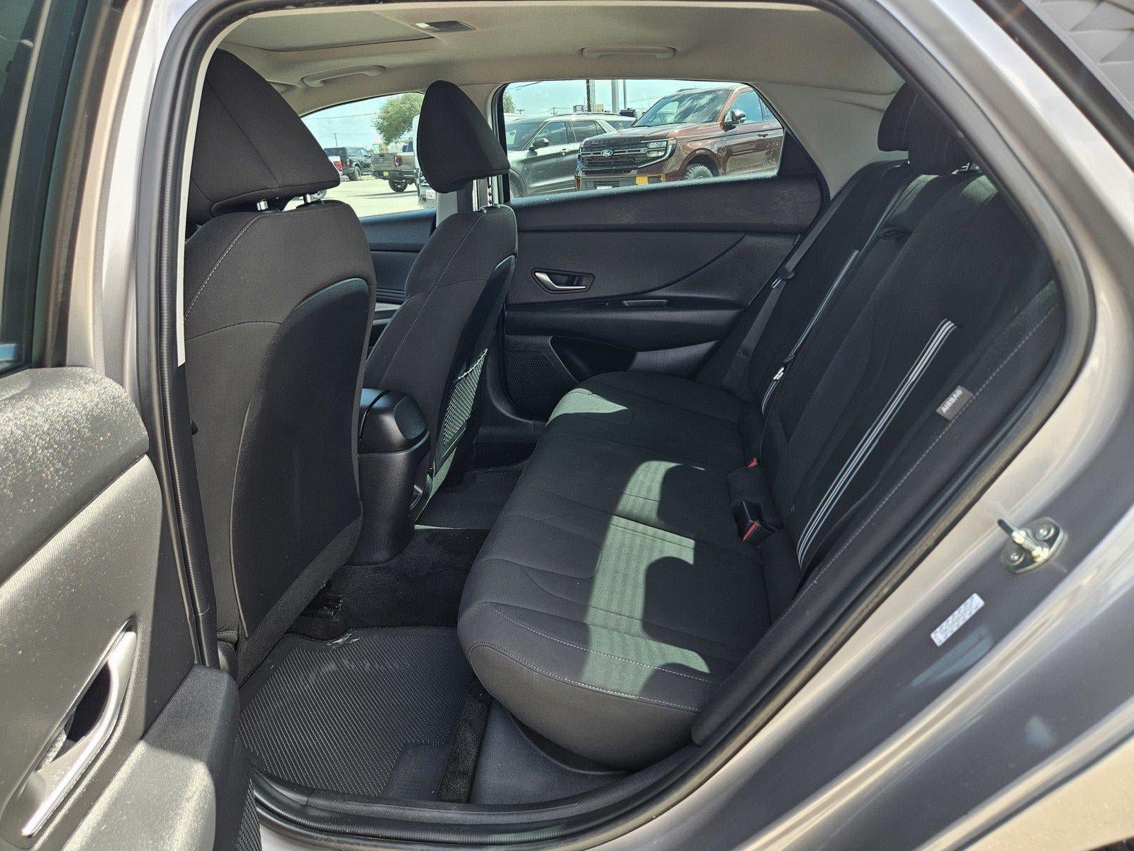 Used 2024 Hyundai Elantra SEL w/ Convenience Package FWD image 10