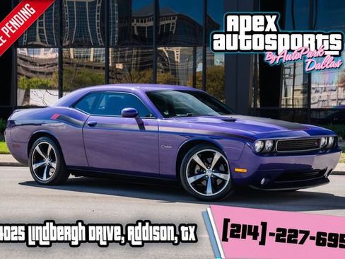 Used 2013 Dodge Challenger R/T RWD image 1