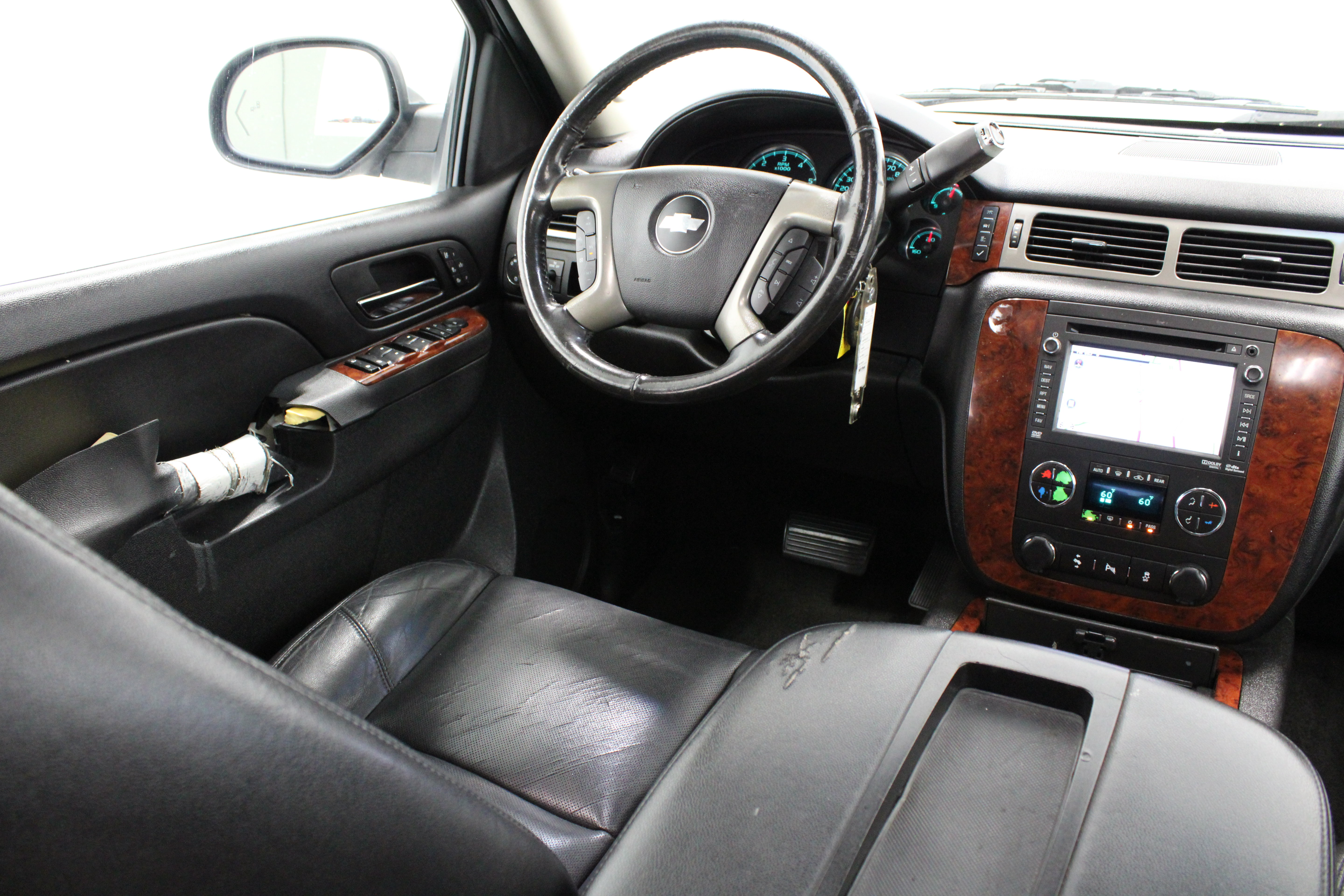 Used 2013 Chevrolet Tahoe LTZ RWD image 33