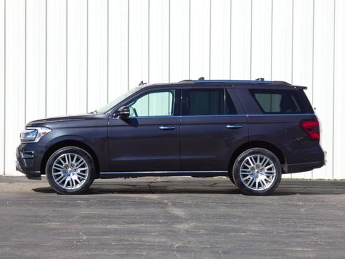 Used 2024 Ford Expedition Limited image 41