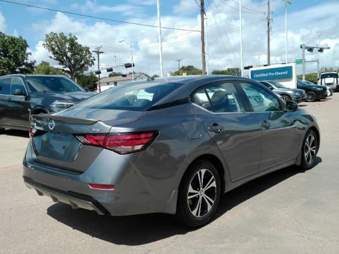 Used 2021 Nissan Sentra SV w/ Trunk Package FWD image 6